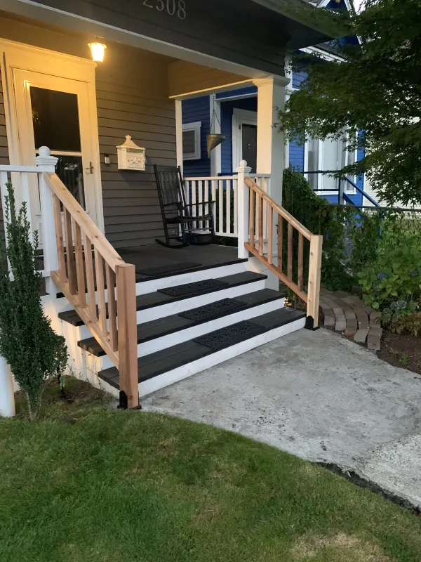 2308 handrail exterior4